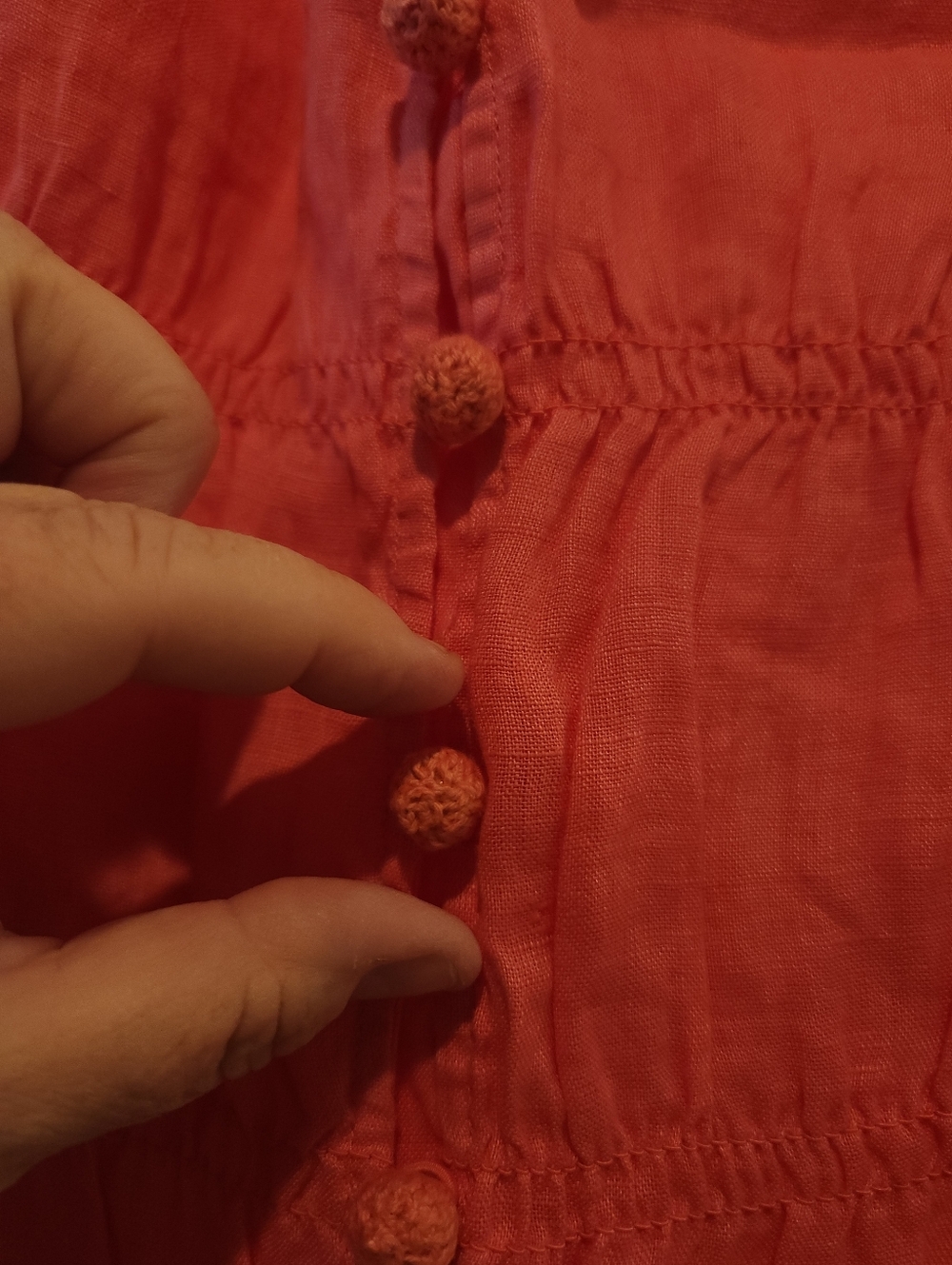 Women's Coral Pink Button-Front Sleeveless Top - Picture 2 of 6